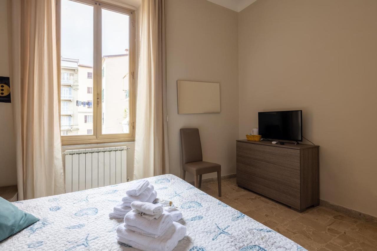 Blu Sea Rooms La Spezia Extérieur photo